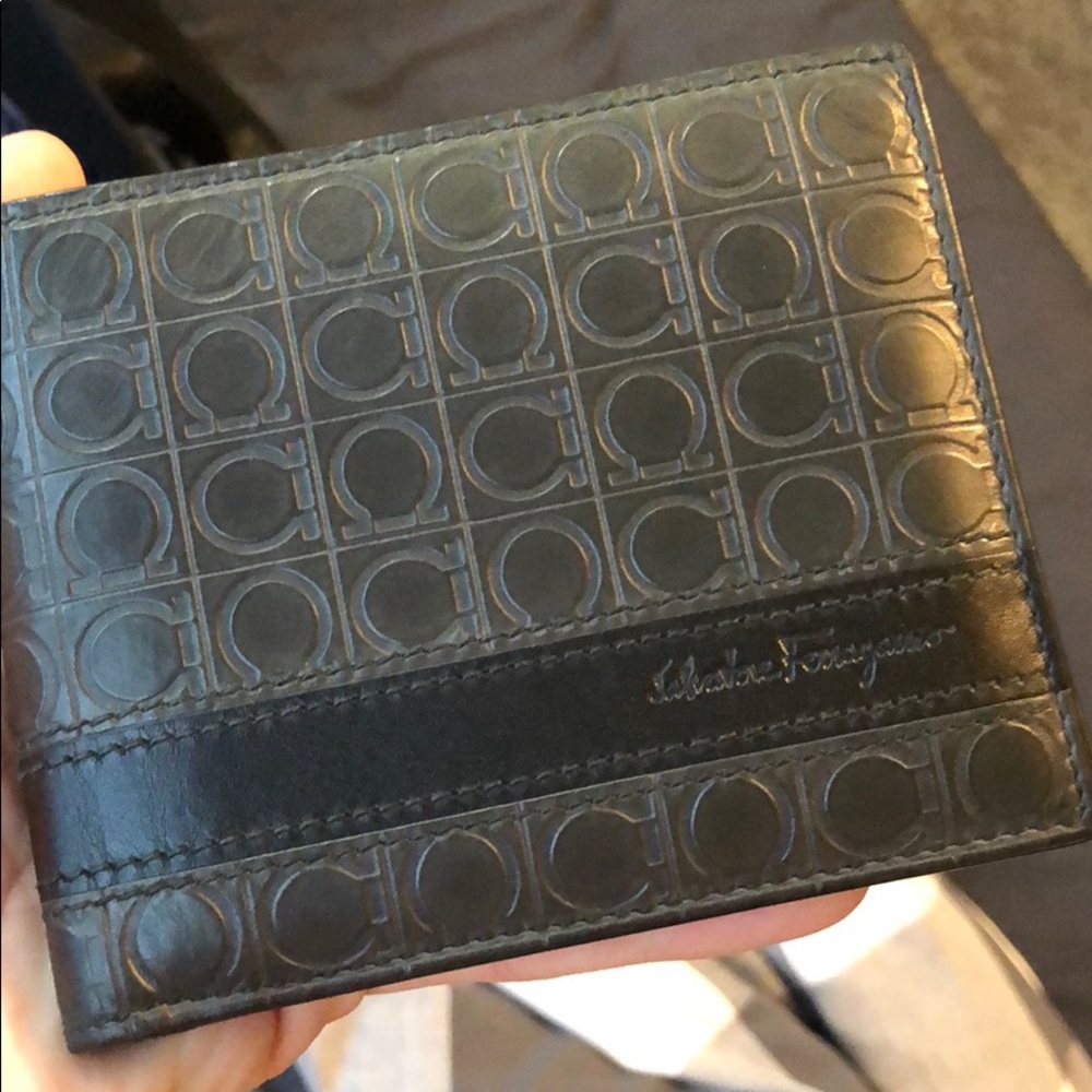 Faragamo wallet